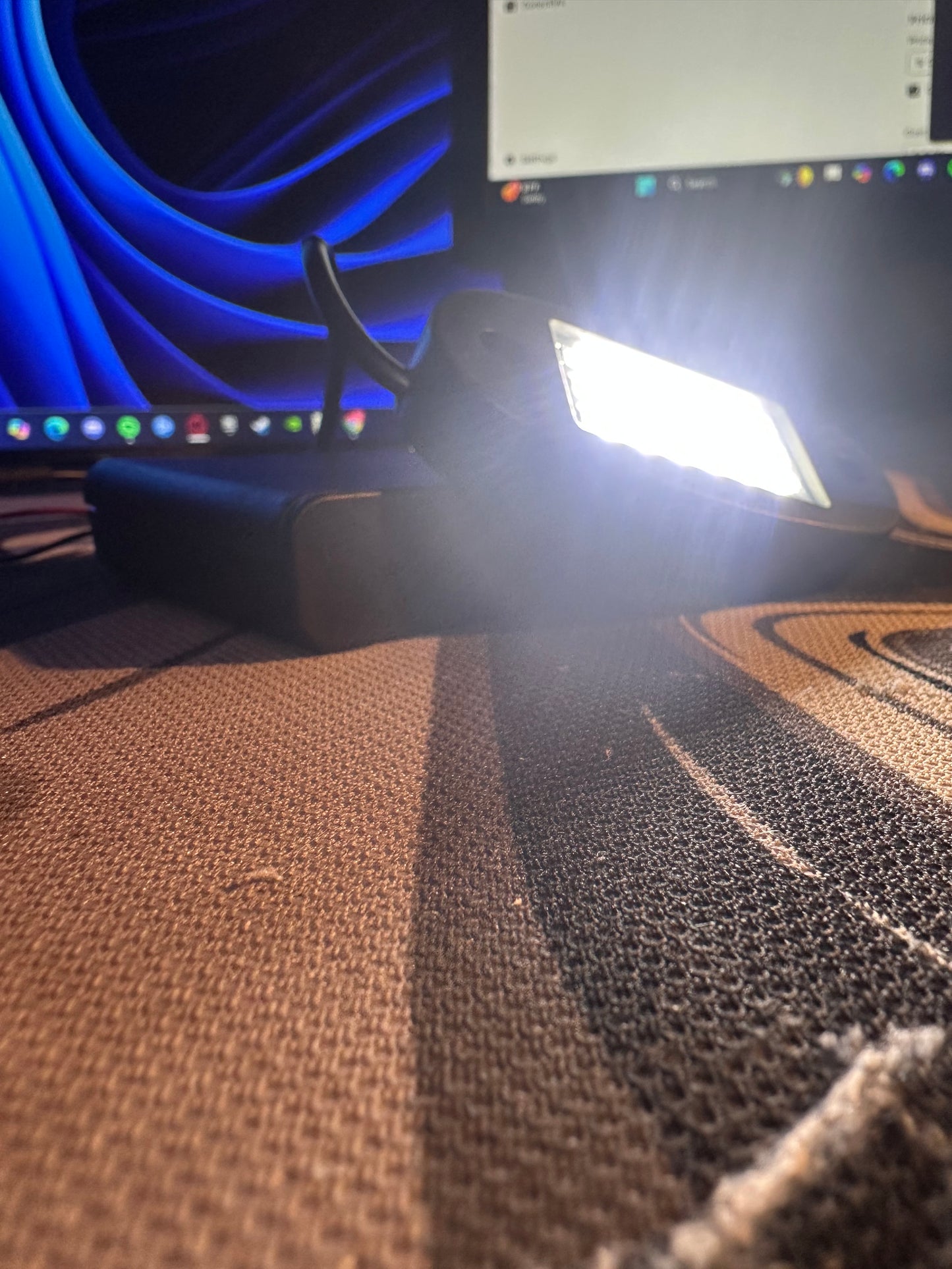 Battery powered Rocklight kit